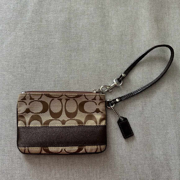 Coach wristlet - Picture 1 of 3